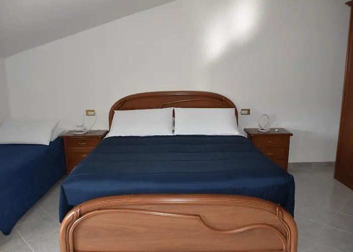 Monte Cucco לינה וארוחת בוקר Scheggia